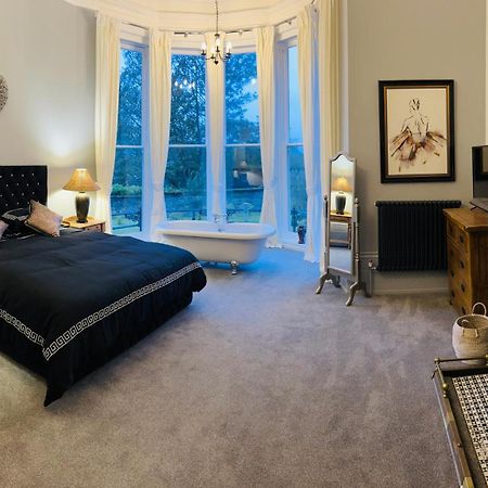 Luxury Garden Apartment Under The Castle, โดเวอร์ ภายนอก รูปภาพ