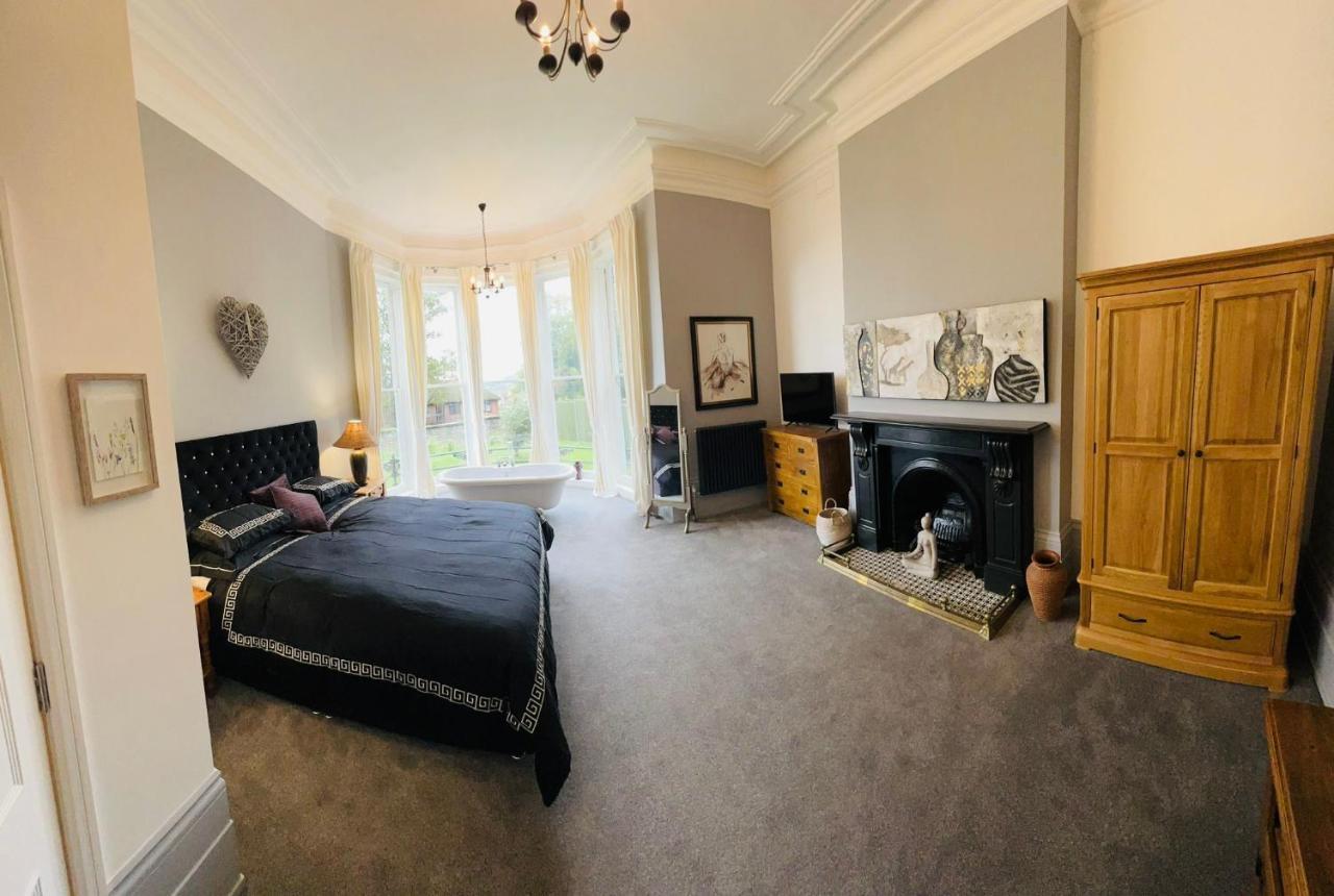 Luxury Garden Apartment Under The Castle, โดเวอร์ ภายนอก รูปภาพ